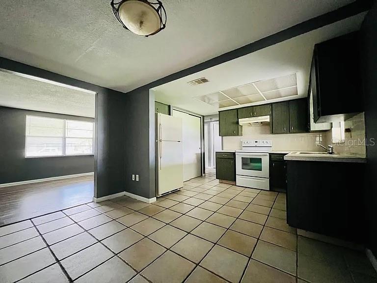 7907 YUCCA DR — photo 11