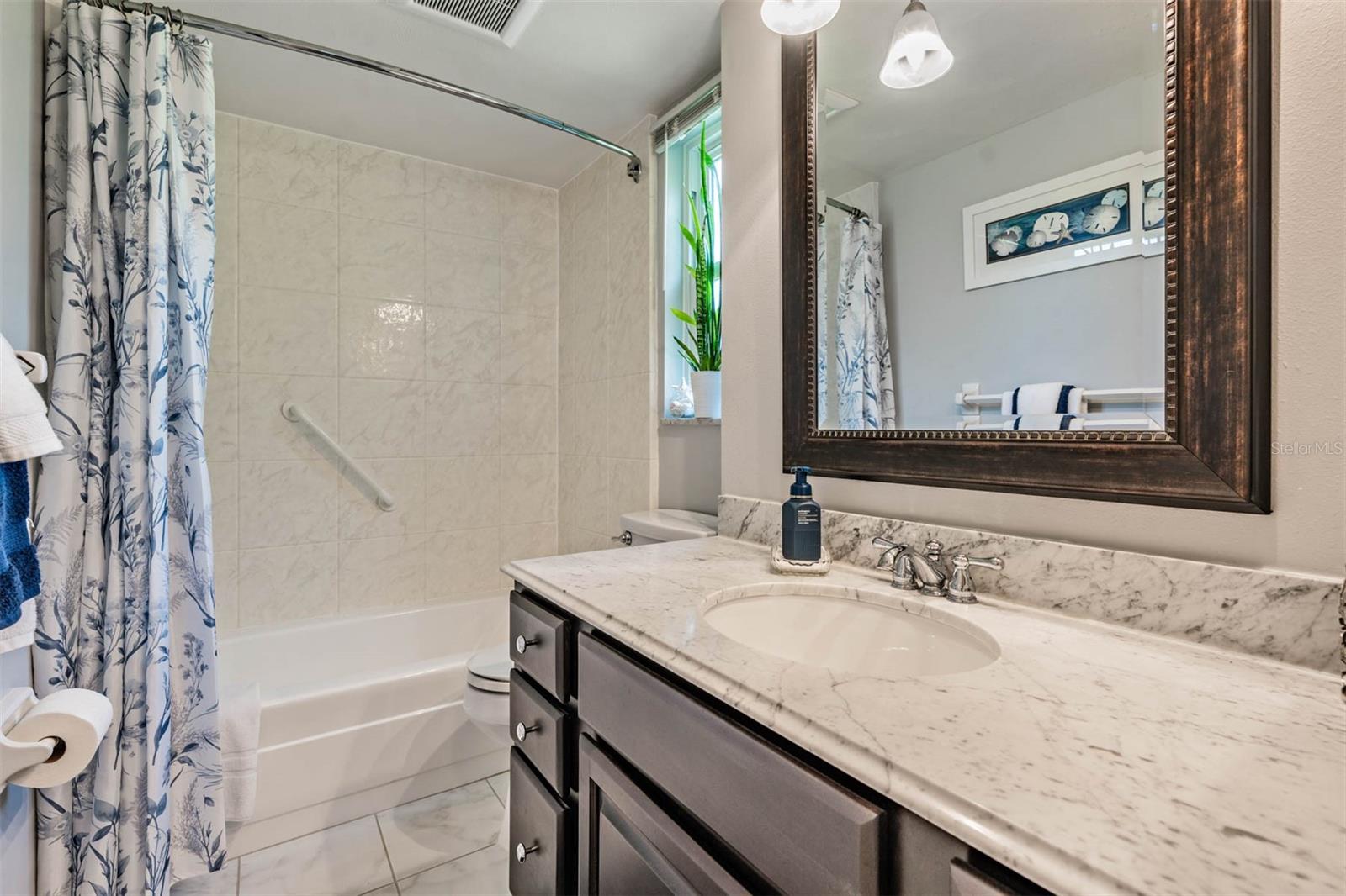 2424 FAIRBANKS DR — photo 21
