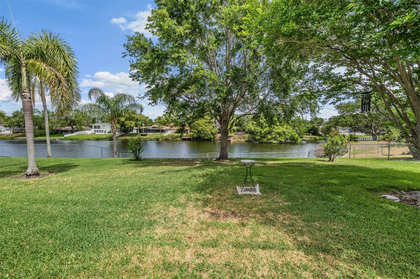2424 FAIRBANKS DR — photo 24