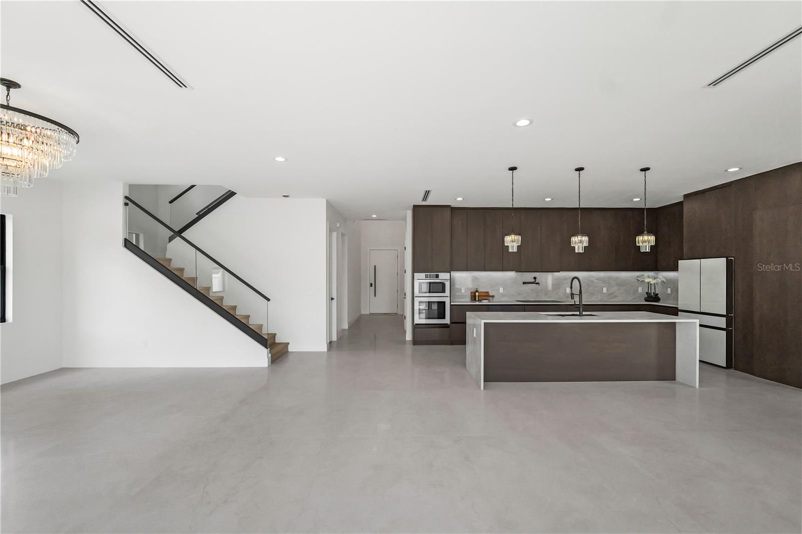 2308 1/2 N ELCOE DR — photo 32