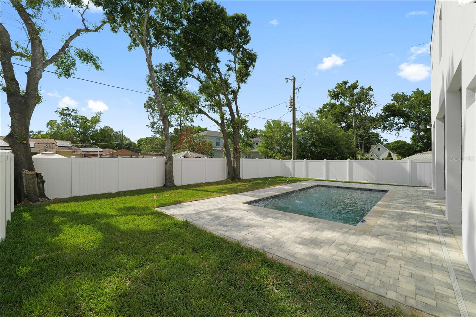 2308 1/2 N ELCOE DR — photo 5
