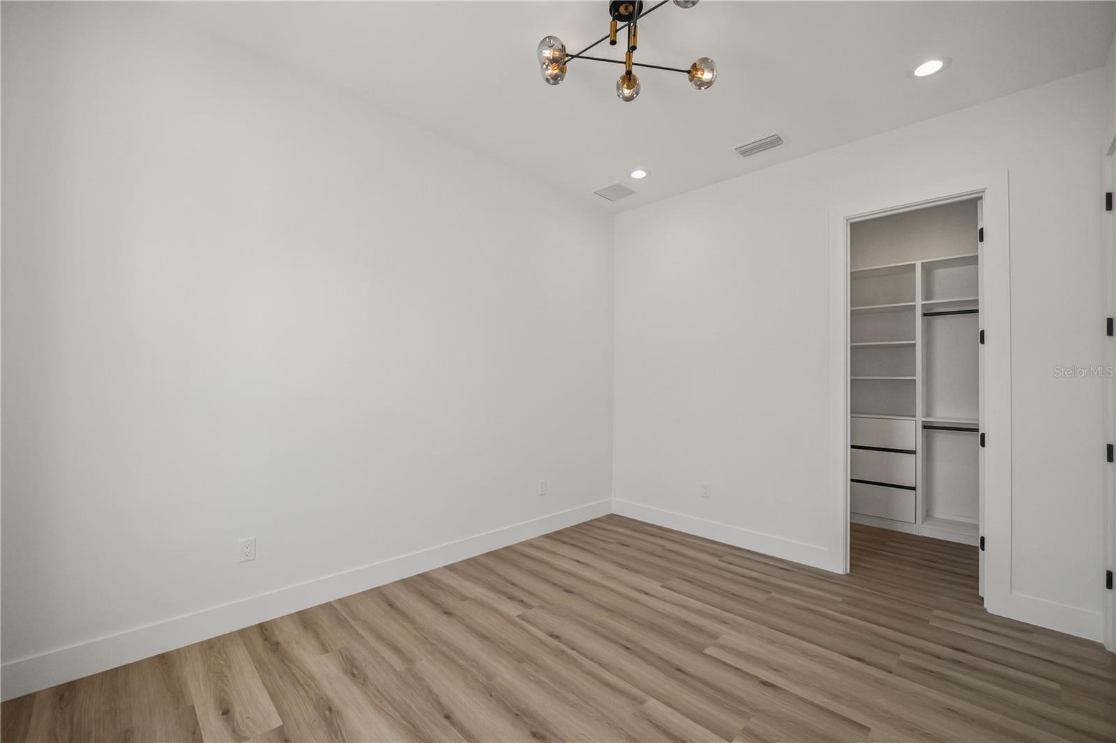 2308 1/2 N ELCOE DR — photo 37