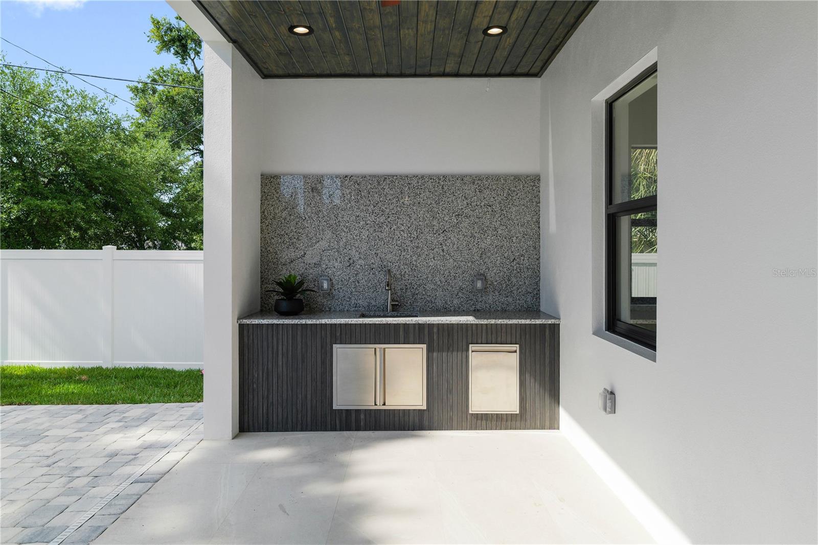 2308 1/2 N ELCOE DR — photo 6