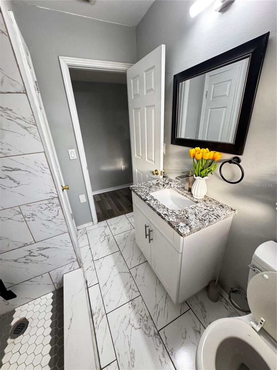 309 BELLE CLAIRE PL — photo 23