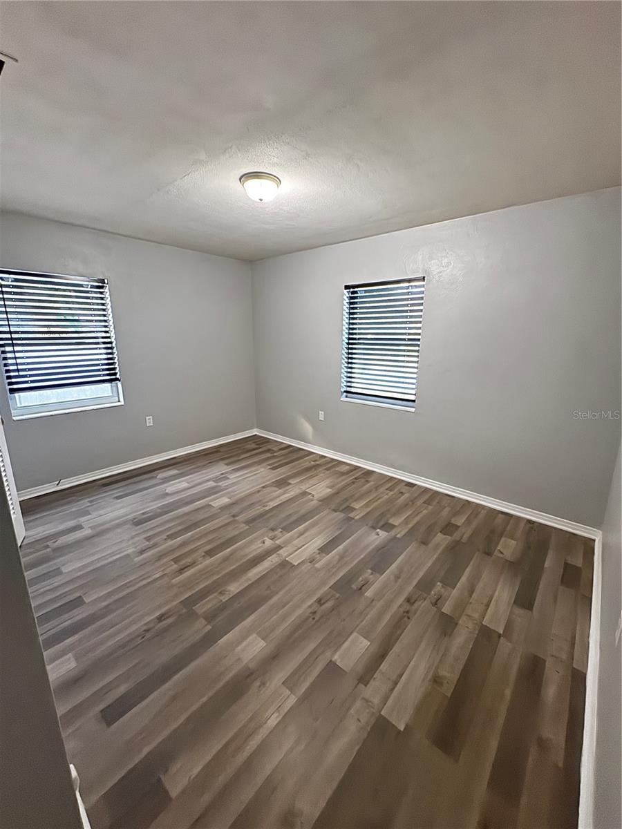 309 BELLE CLAIRE PL — photo 20