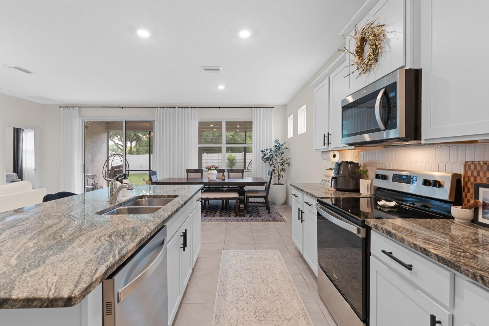 8362 WHEAT STONE DR — photo 11