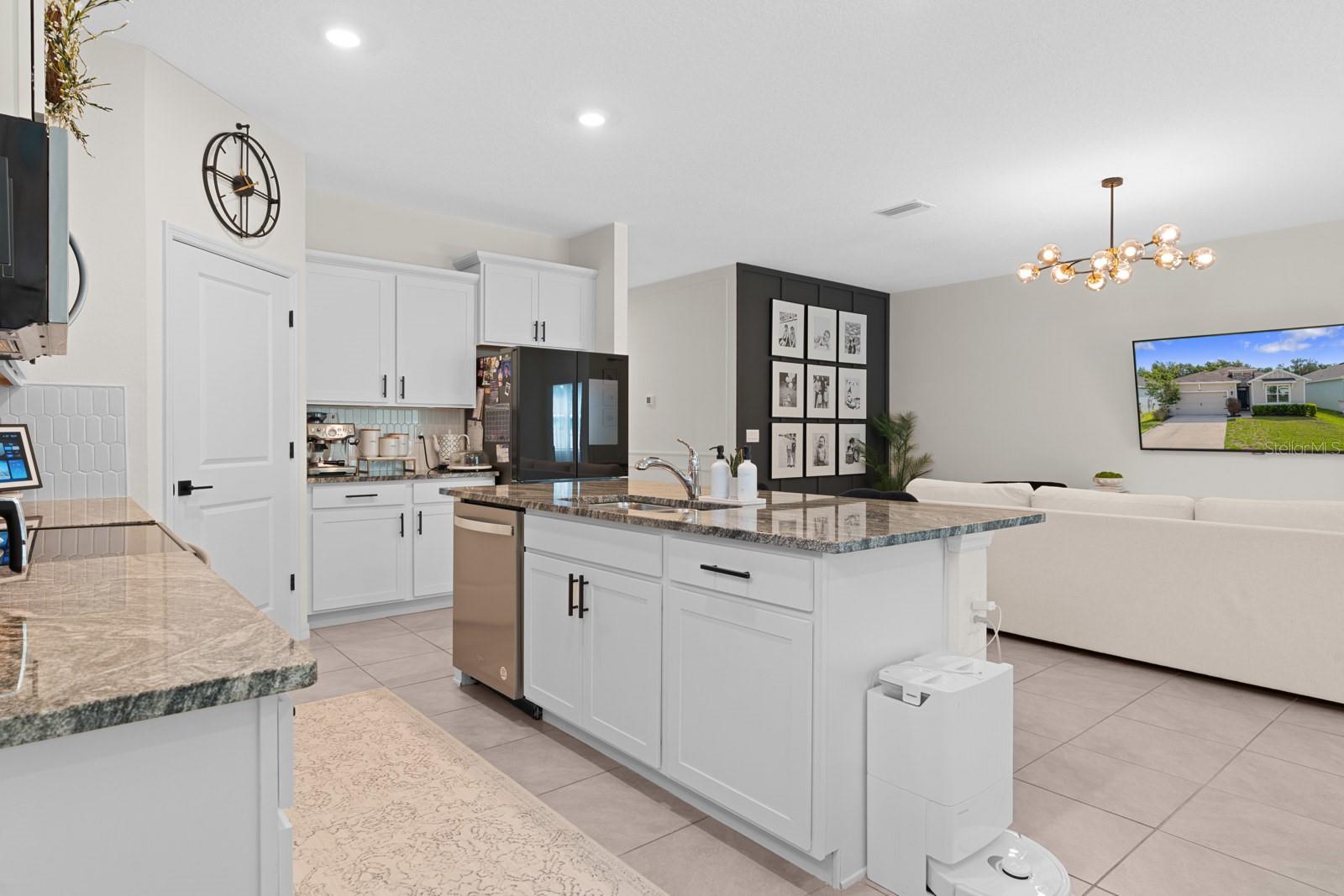 8362 WHEAT STONE DR — photo 9