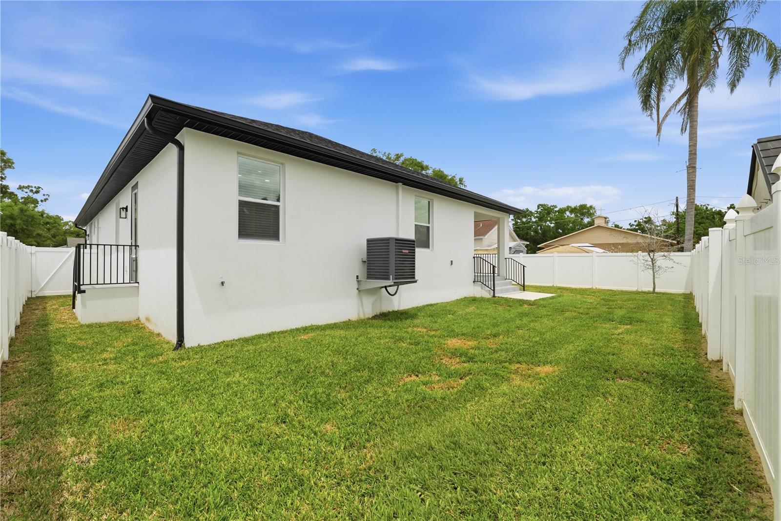 7505 N ROME AVE — photo 15