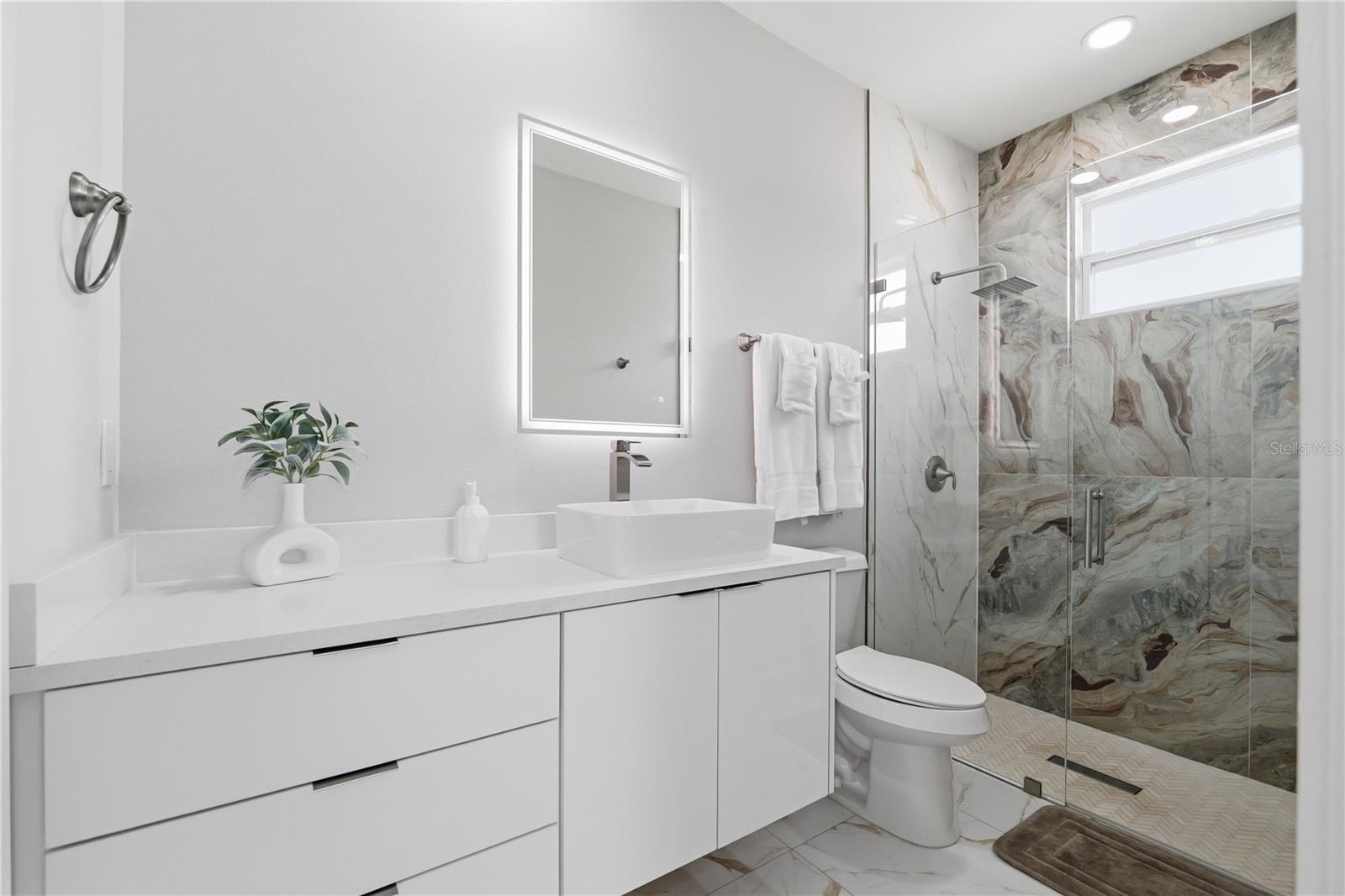 7505 N ROME AVE — photo 11