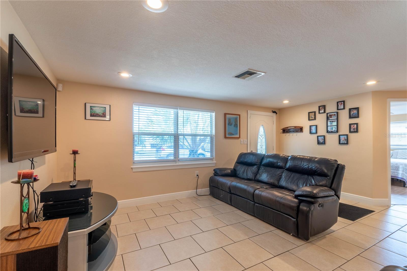 7130 CASTANEA DR — photo 4