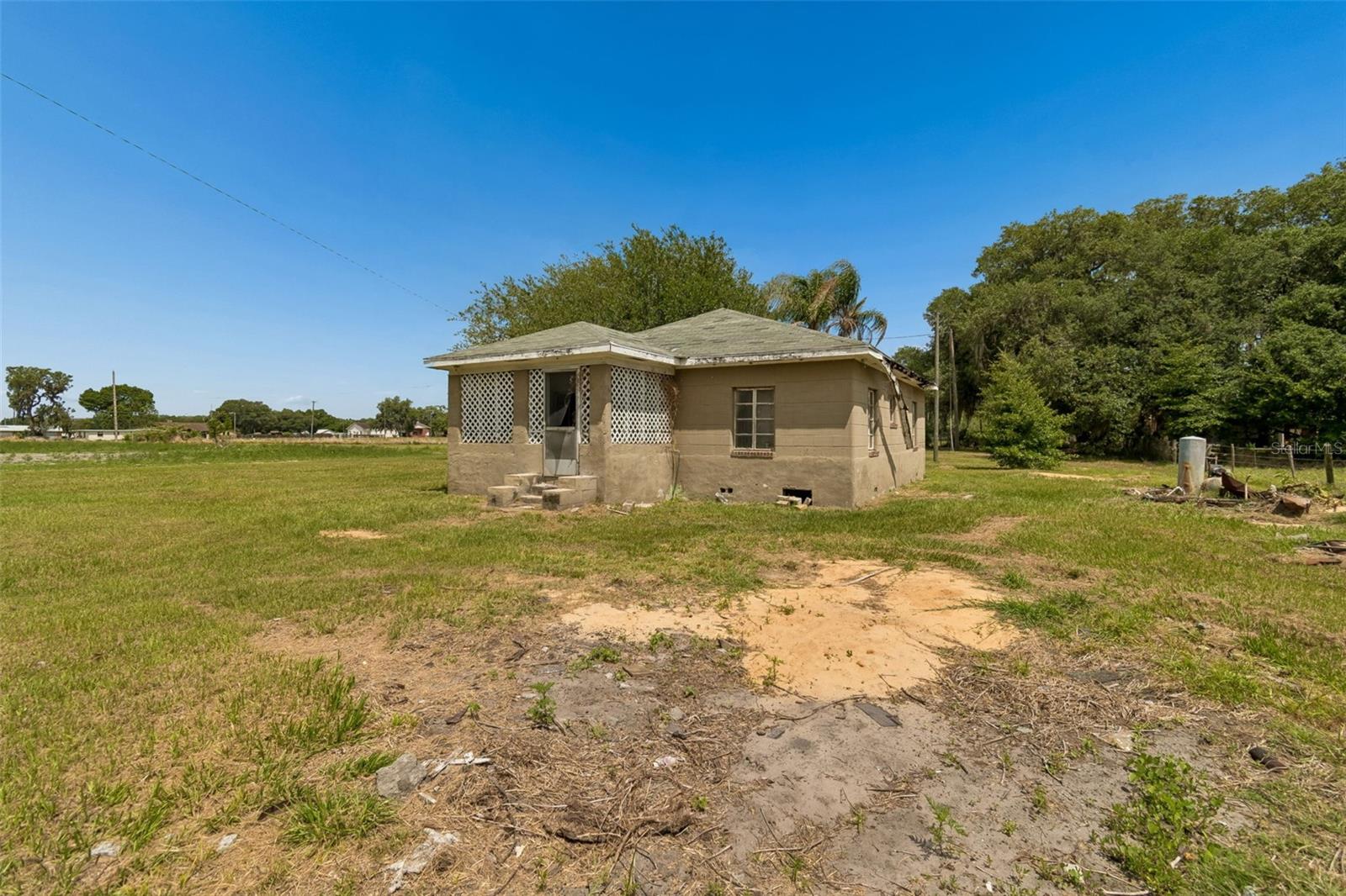 2413 ED BROWN LN — photo 39