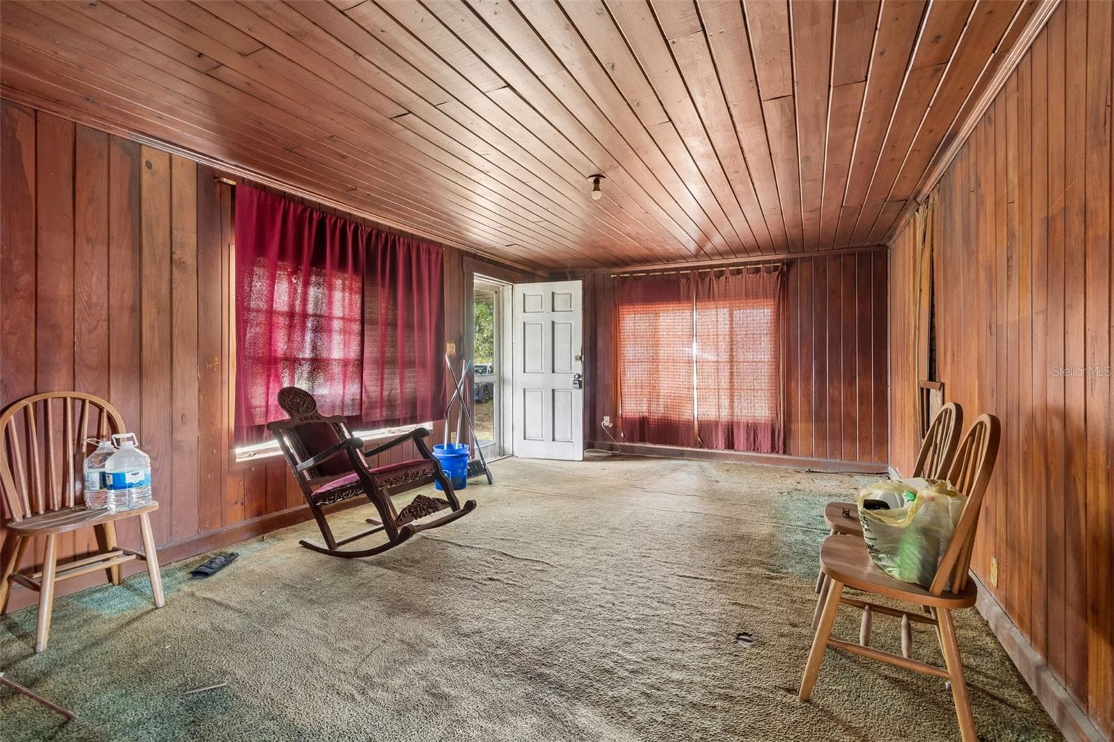 2413 ED BROWN LN — photo 2