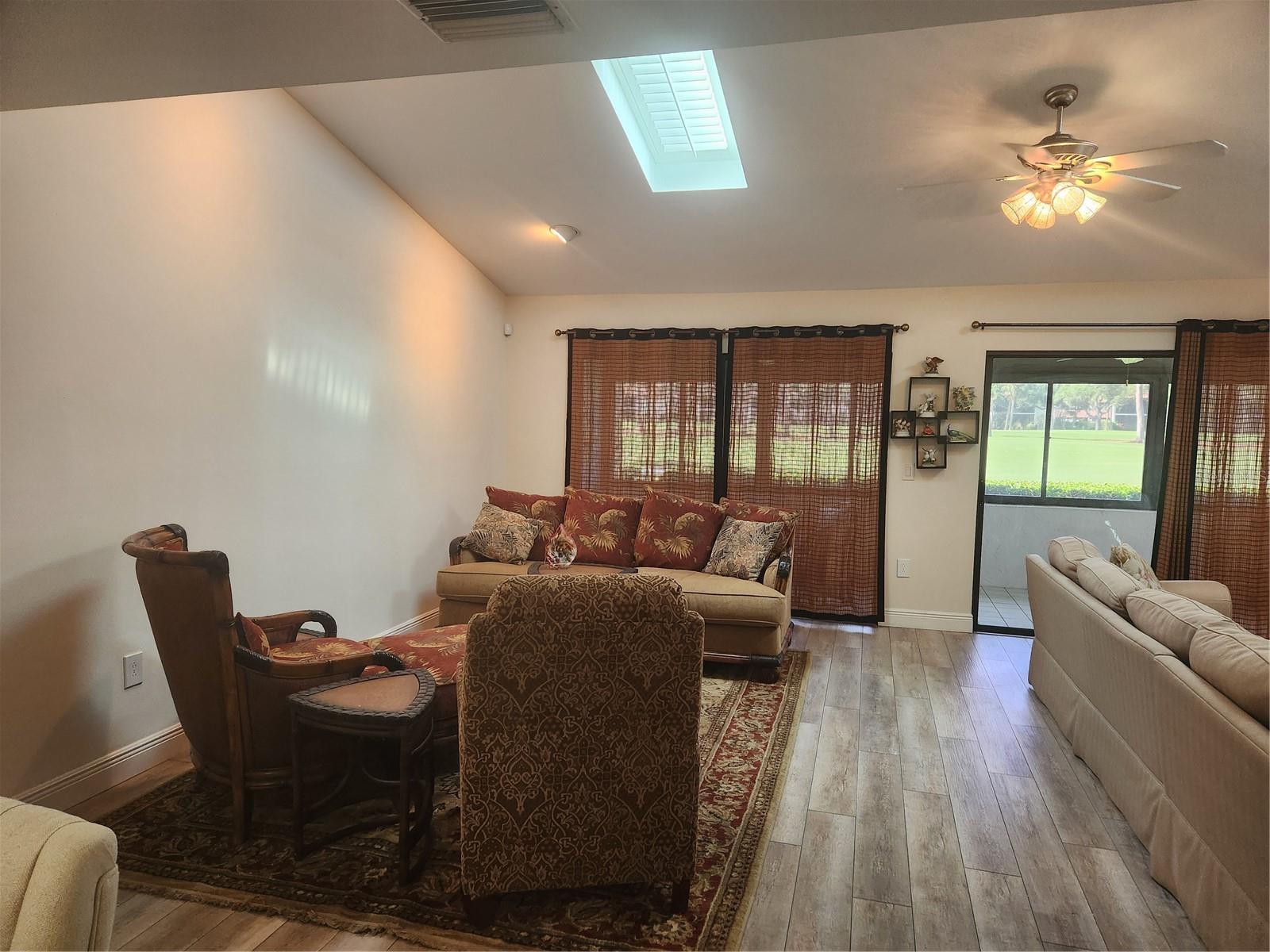 3411 AVENIDA MADERA #A — photo 11