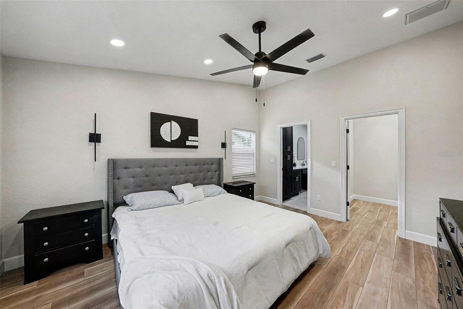 11325 GLENMONT DR — photo 21