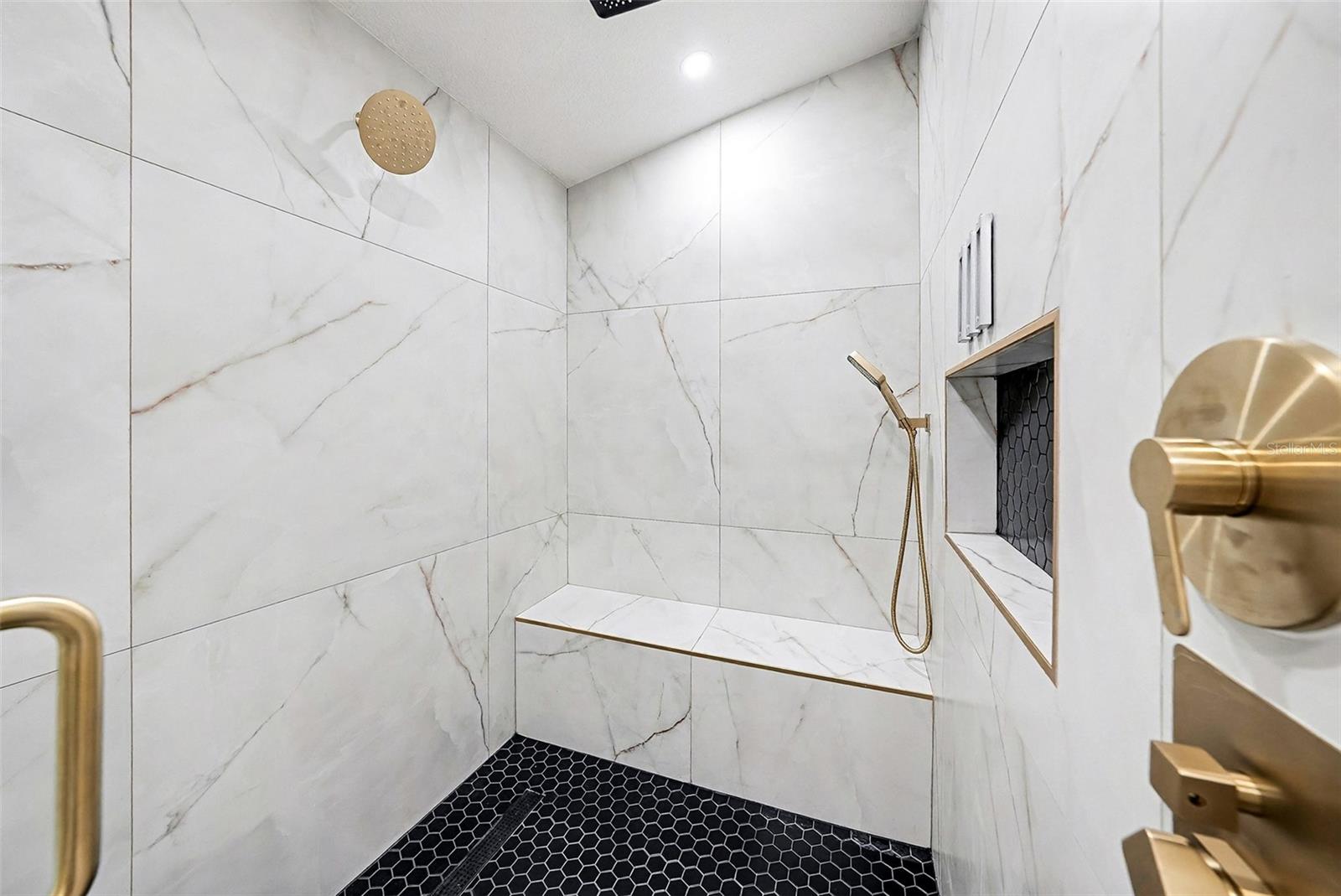 11325 GLENMONT DR — photo 24