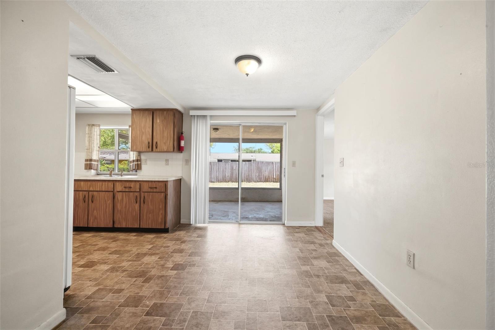 8739 LIDO LN — photo 8