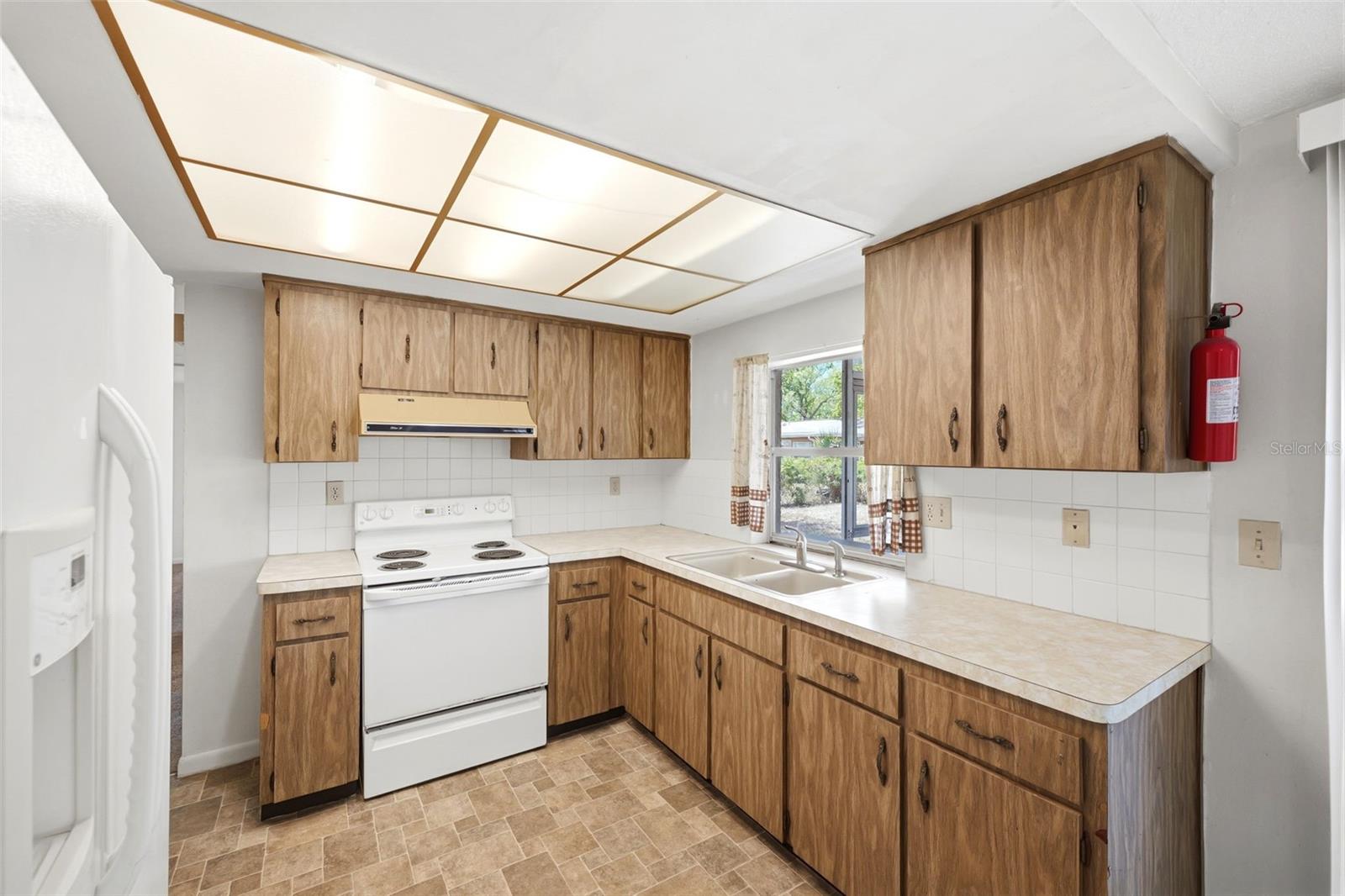 8739 LIDO LN — photo 11
