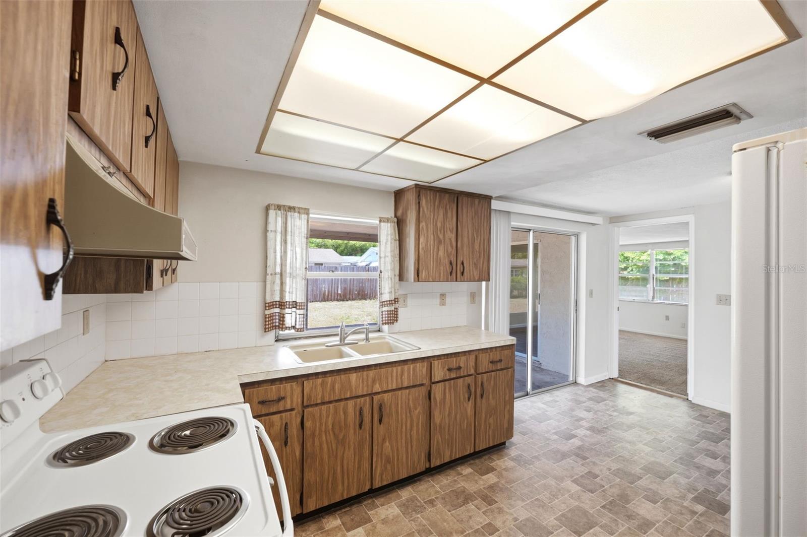 8739 LIDO LN — photo 12