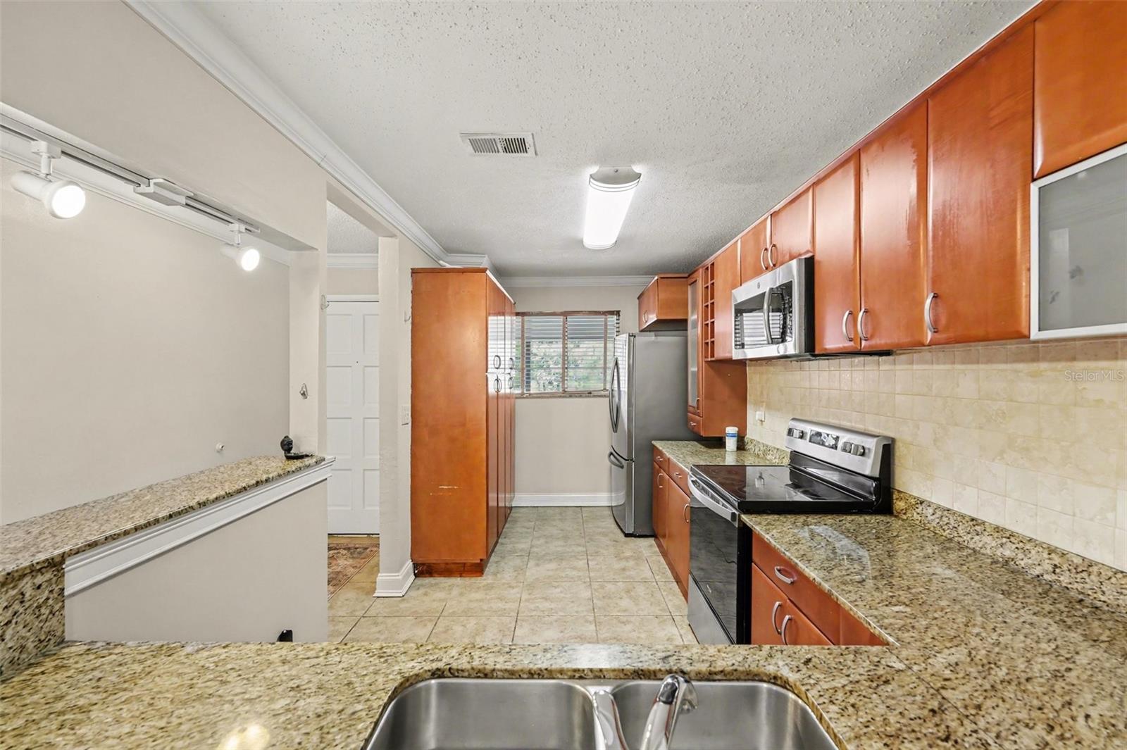 6334 NEWTOWN CIR #34B3 — photo 5