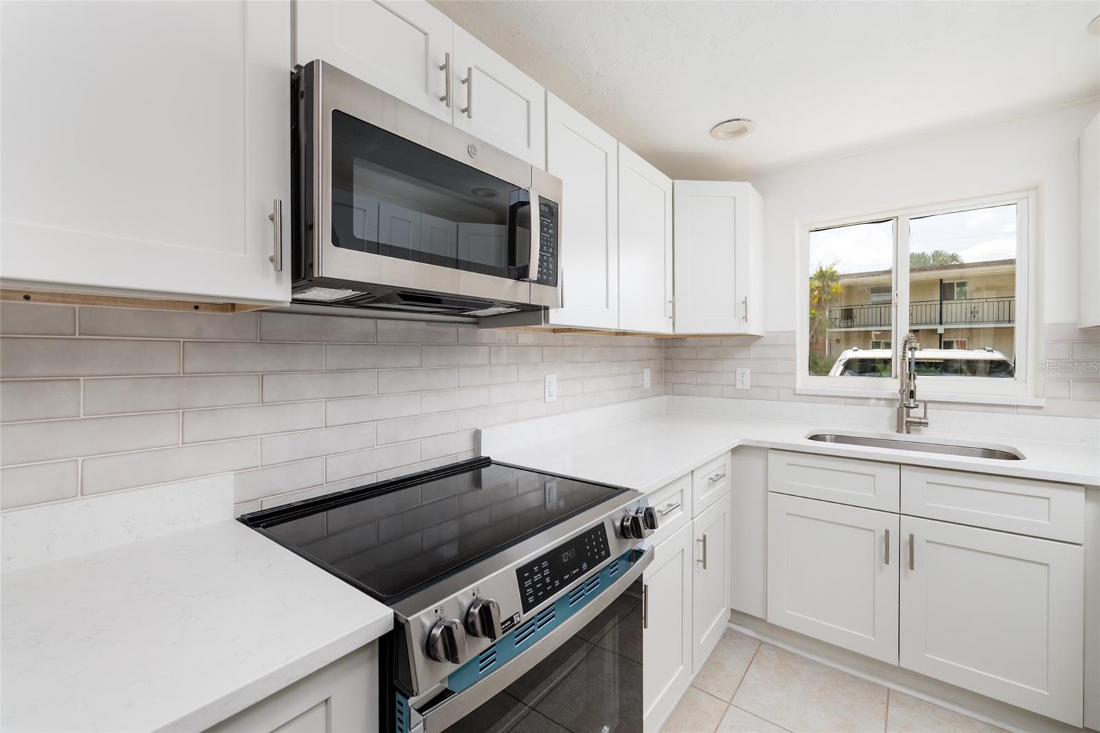 4550 OVERLOOK DR NE #154 — photo 17