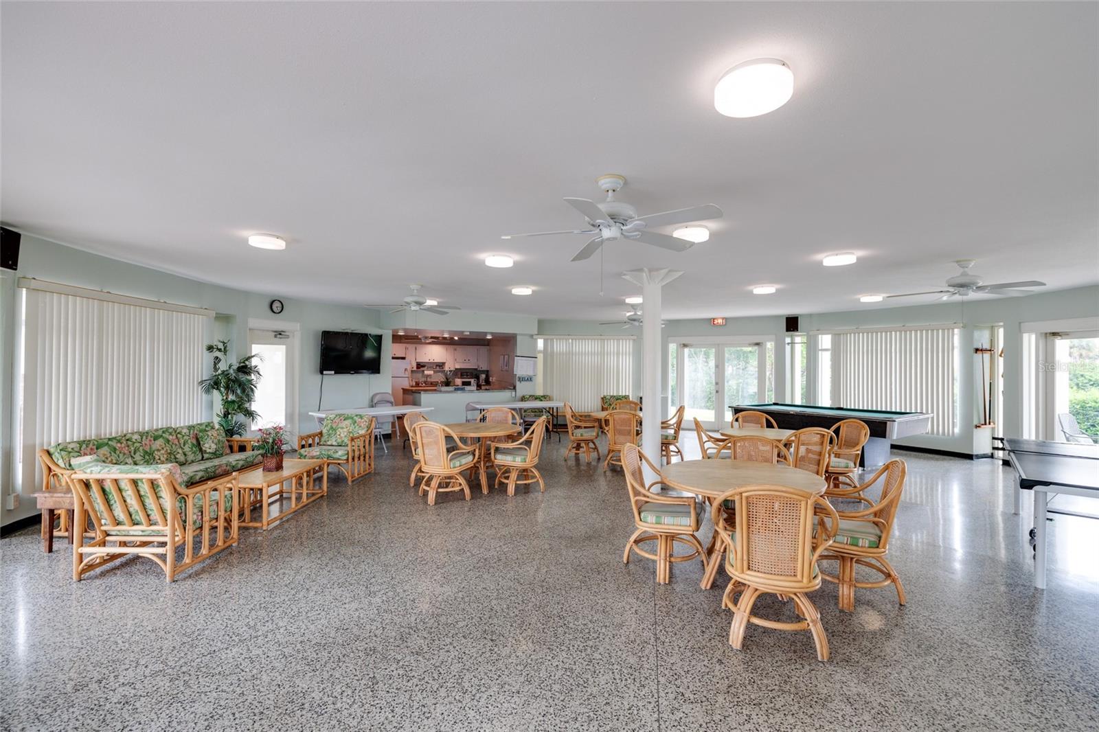 4550 OVERLOOK DR NE #154 — photo 39