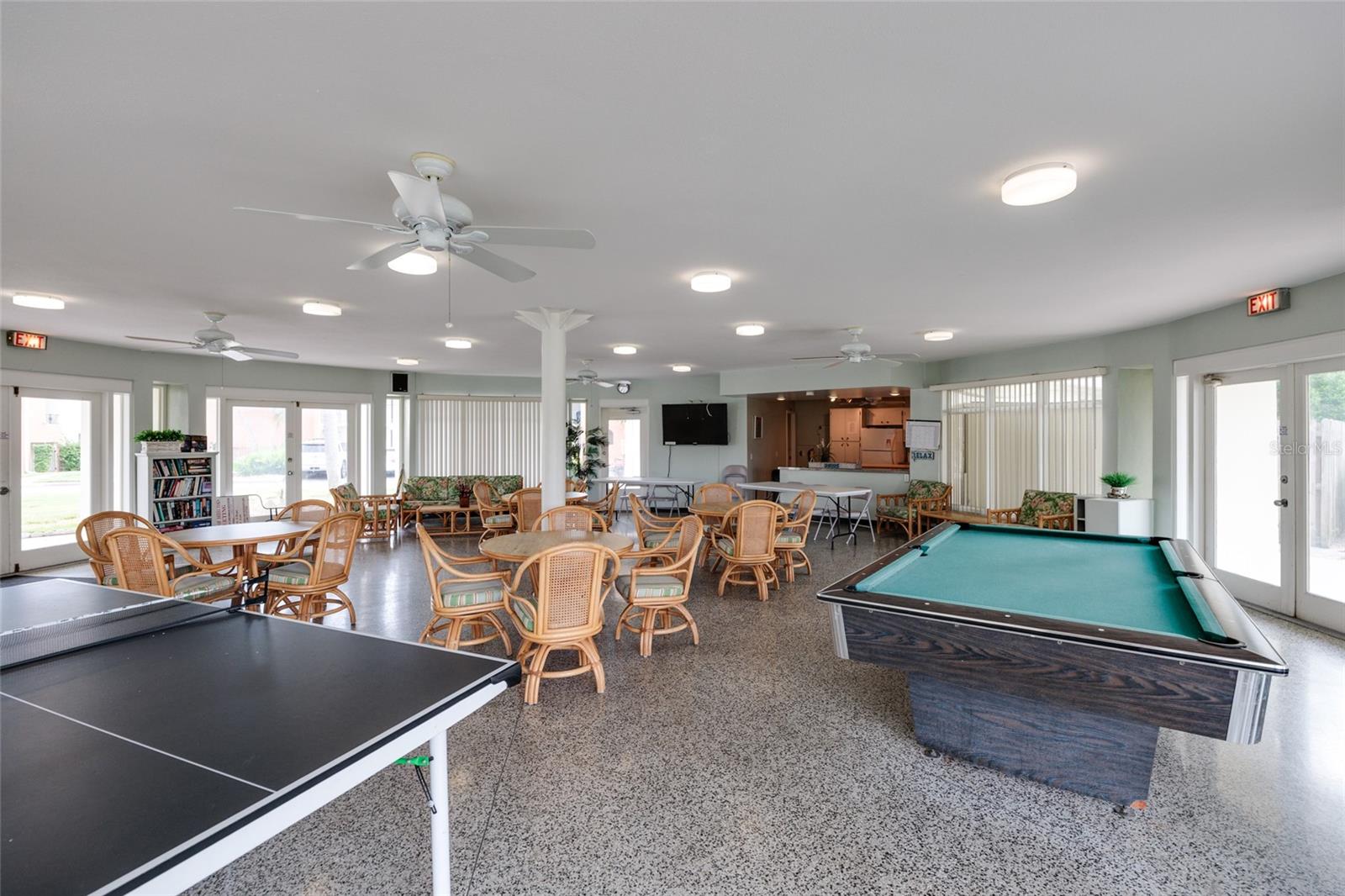 4550 OVERLOOK DR NE #154 — photo 40