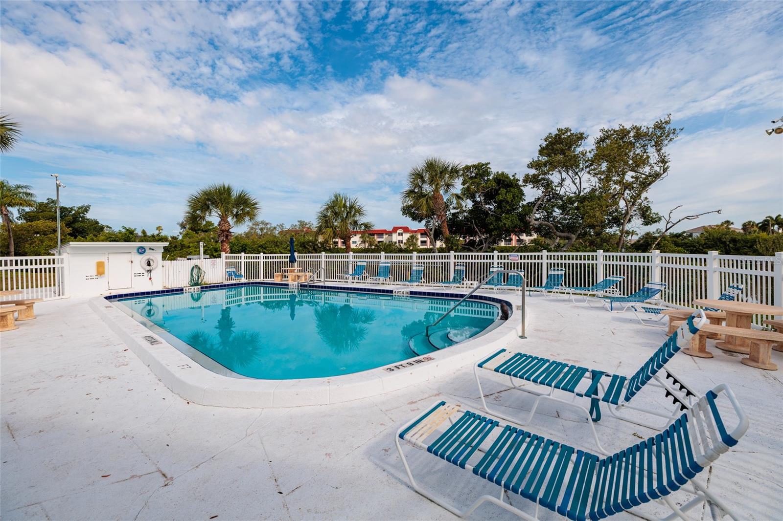 4550 OVERLOOK DR NE #154 — photo 45