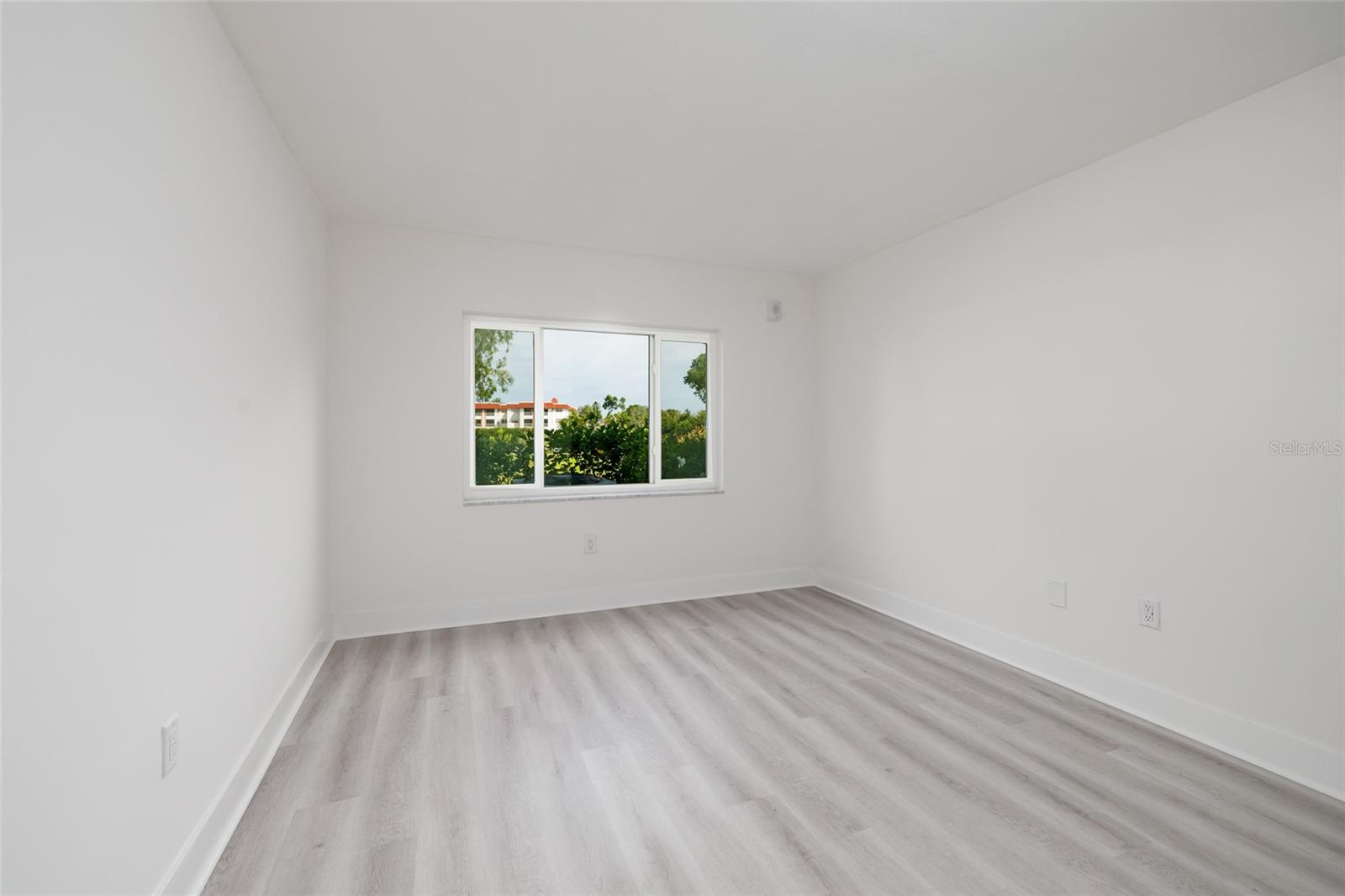 4550 OVERLOOK DR NE #154 — photo 30