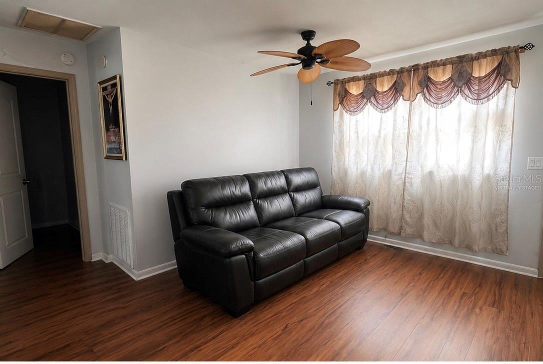 8604 N BRANCH AVE — photo 3