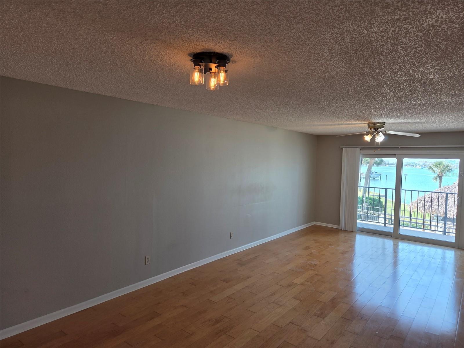 650 ISLAND WAY #202 — photo 10