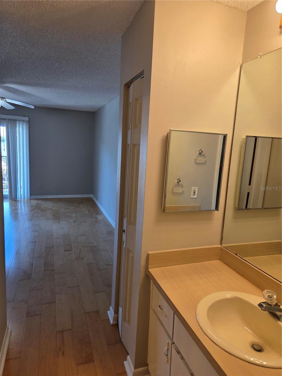 650 ISLAND WAY #202 — photo 35