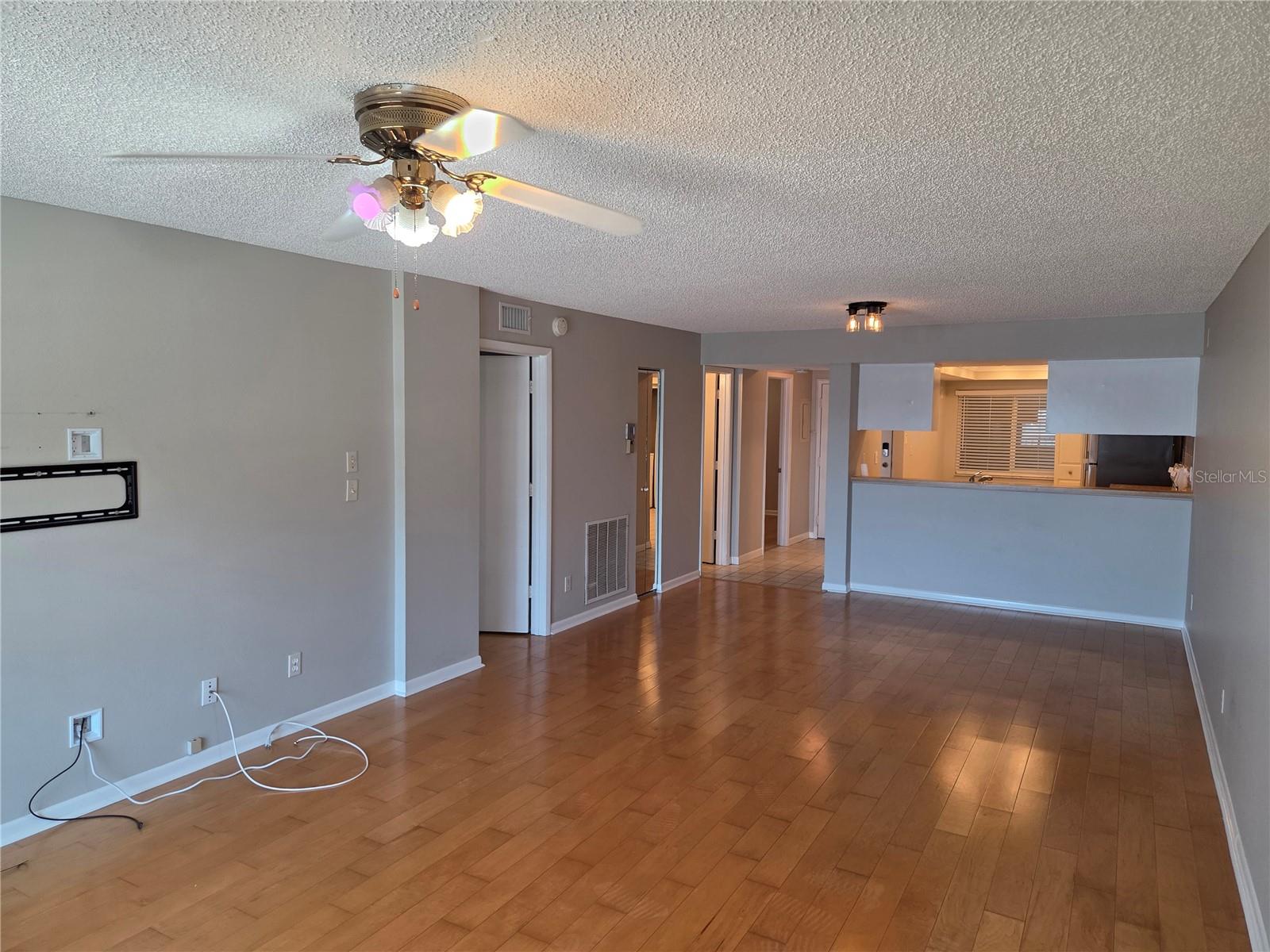 650 ISLAND WAY #202 — photo 7