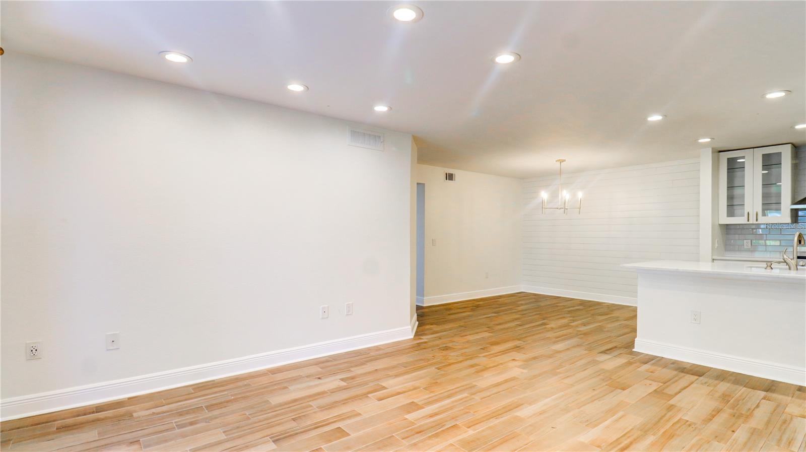 9481 HIGHLAND OAK DR #1001 — photo 6