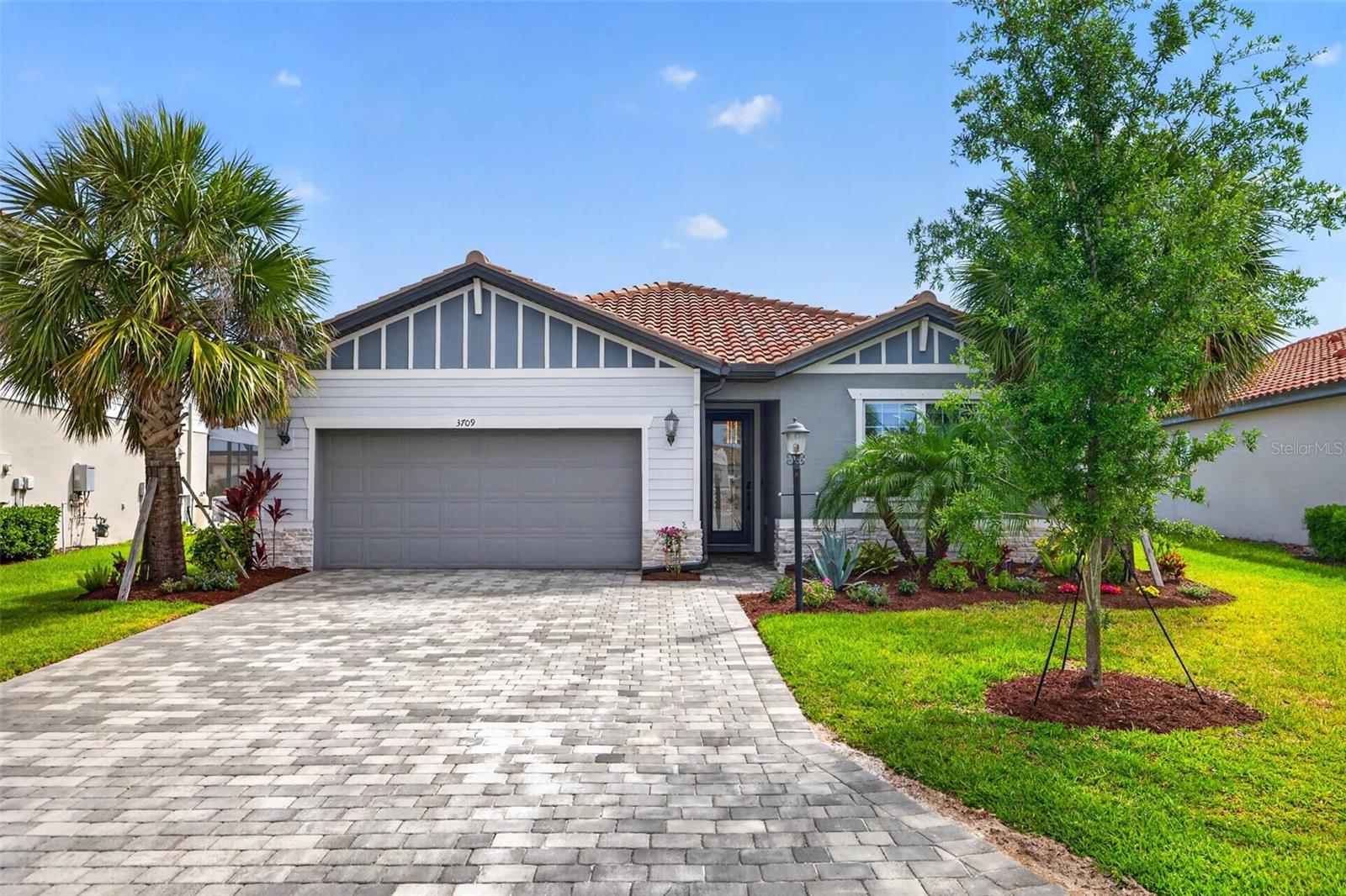 3709 SAVANNA PALMS CT — photo 2