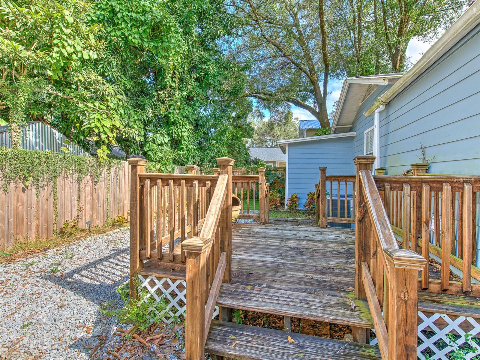 728 E HANLON ST — photo 27