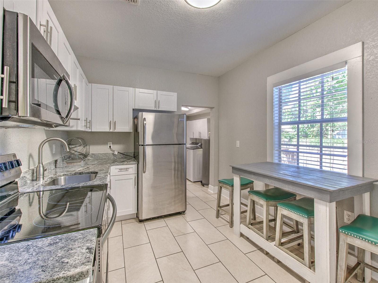 728 E HANLON ST — photo 5