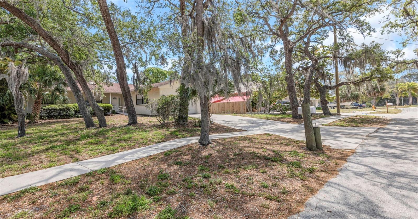 753 SEMINOLE BLVD — photo 4
