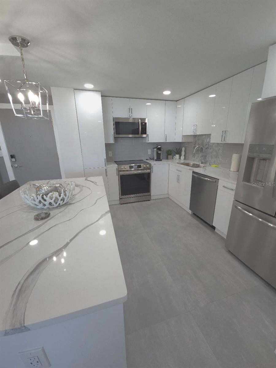 675 S GULFVIEW BLVD #505 — photo 17