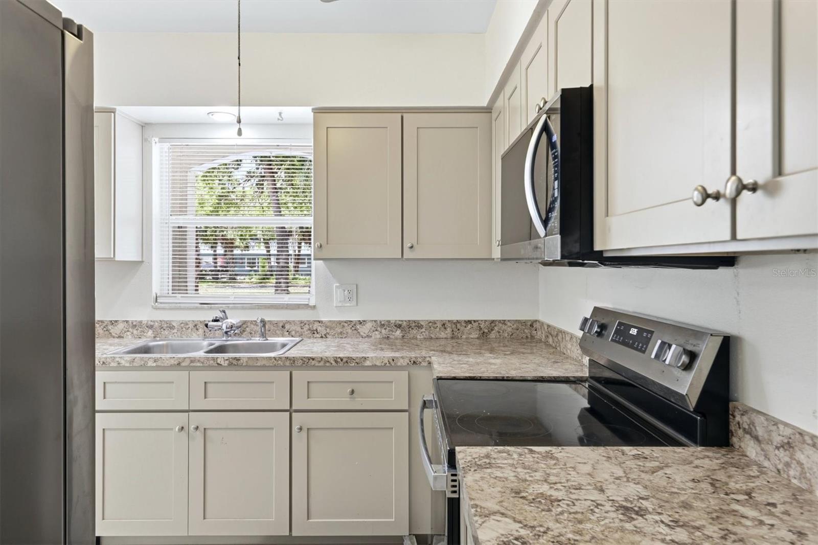 9914 SEBASTIAN CT — photo 23
