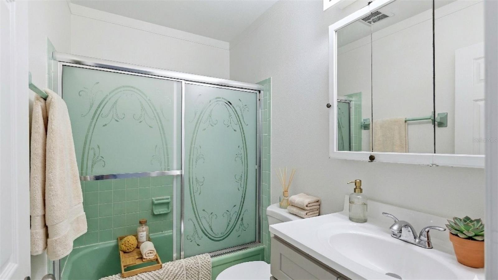 9914 SEBASTIAN CT — photo 31
