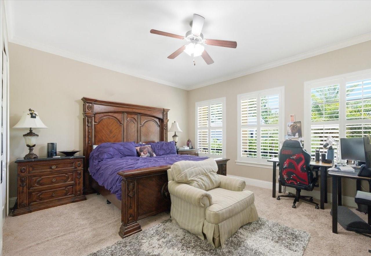 18258 WAYNE RD — photo 59