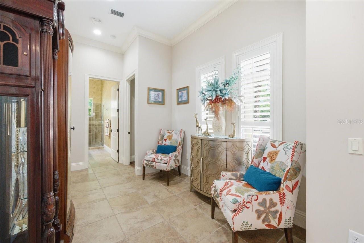 18258 WAYNE RD — photo 13