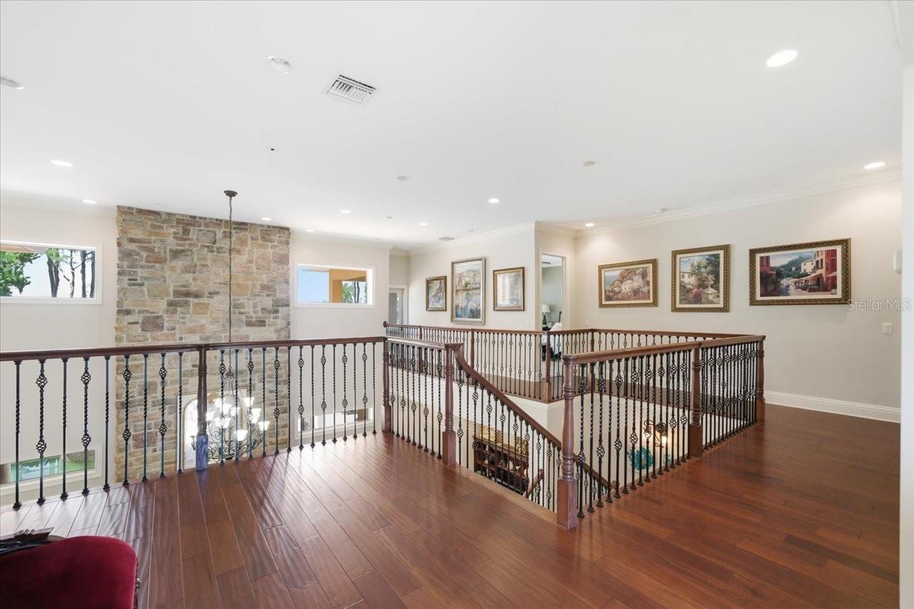 18258 WAYNE RD — photo 40