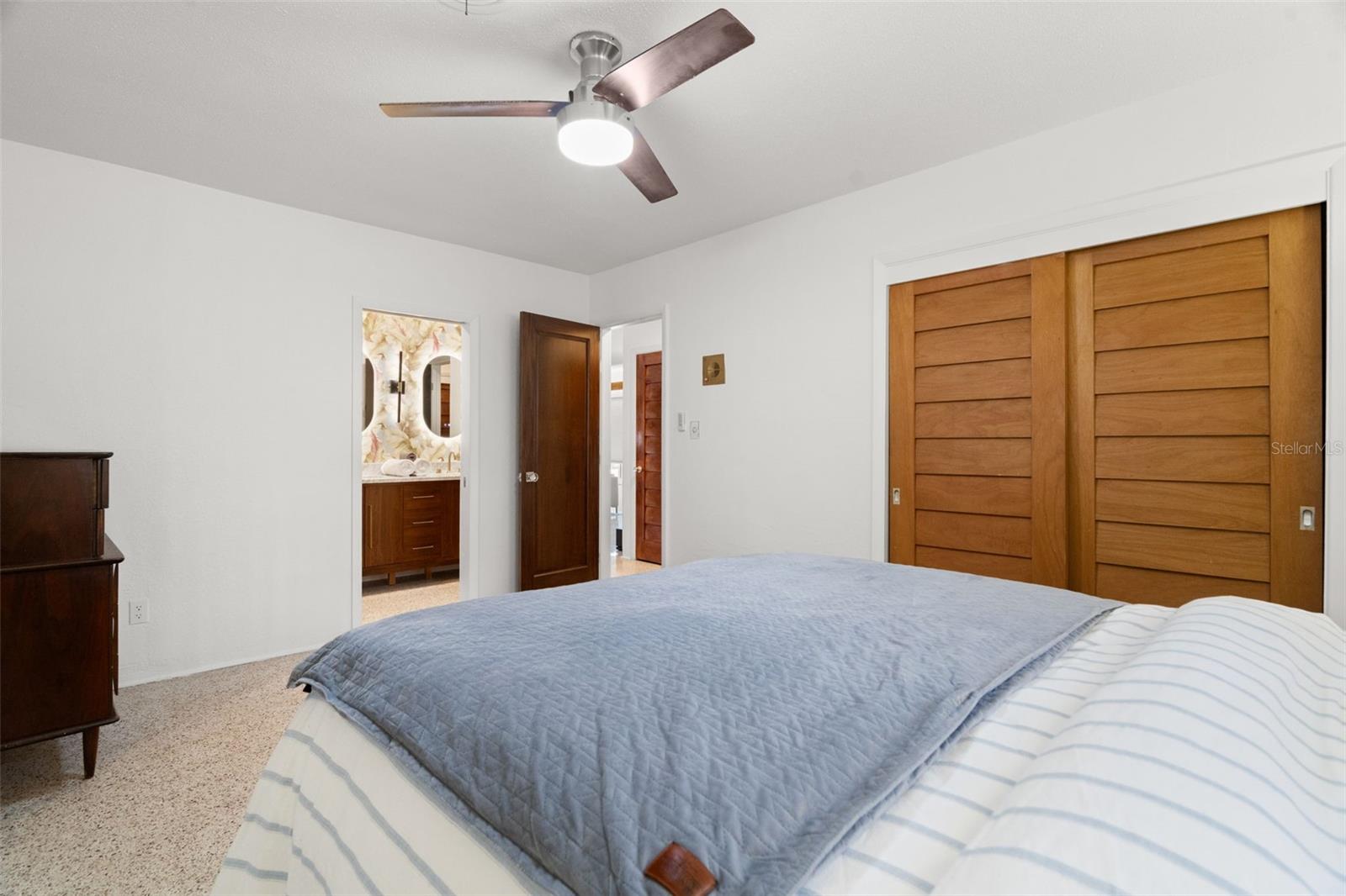 2671 W BAY ISLE DR SE — photo 24