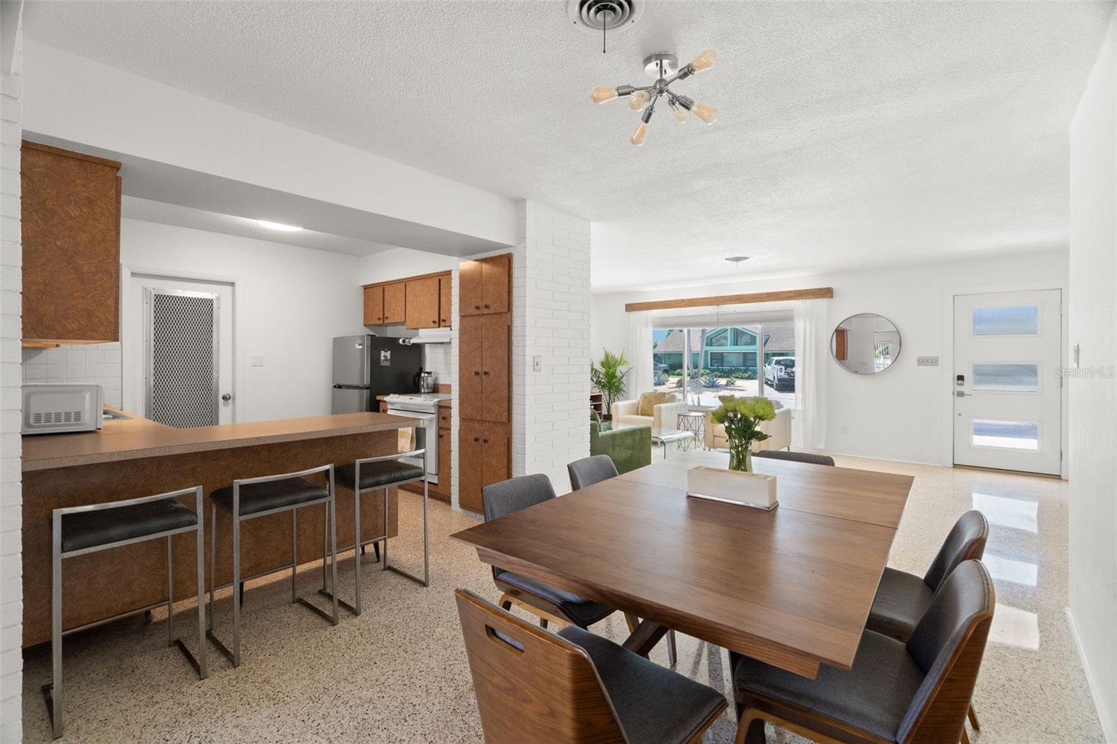 2671 W BAY ISLE DR SE — photo 14