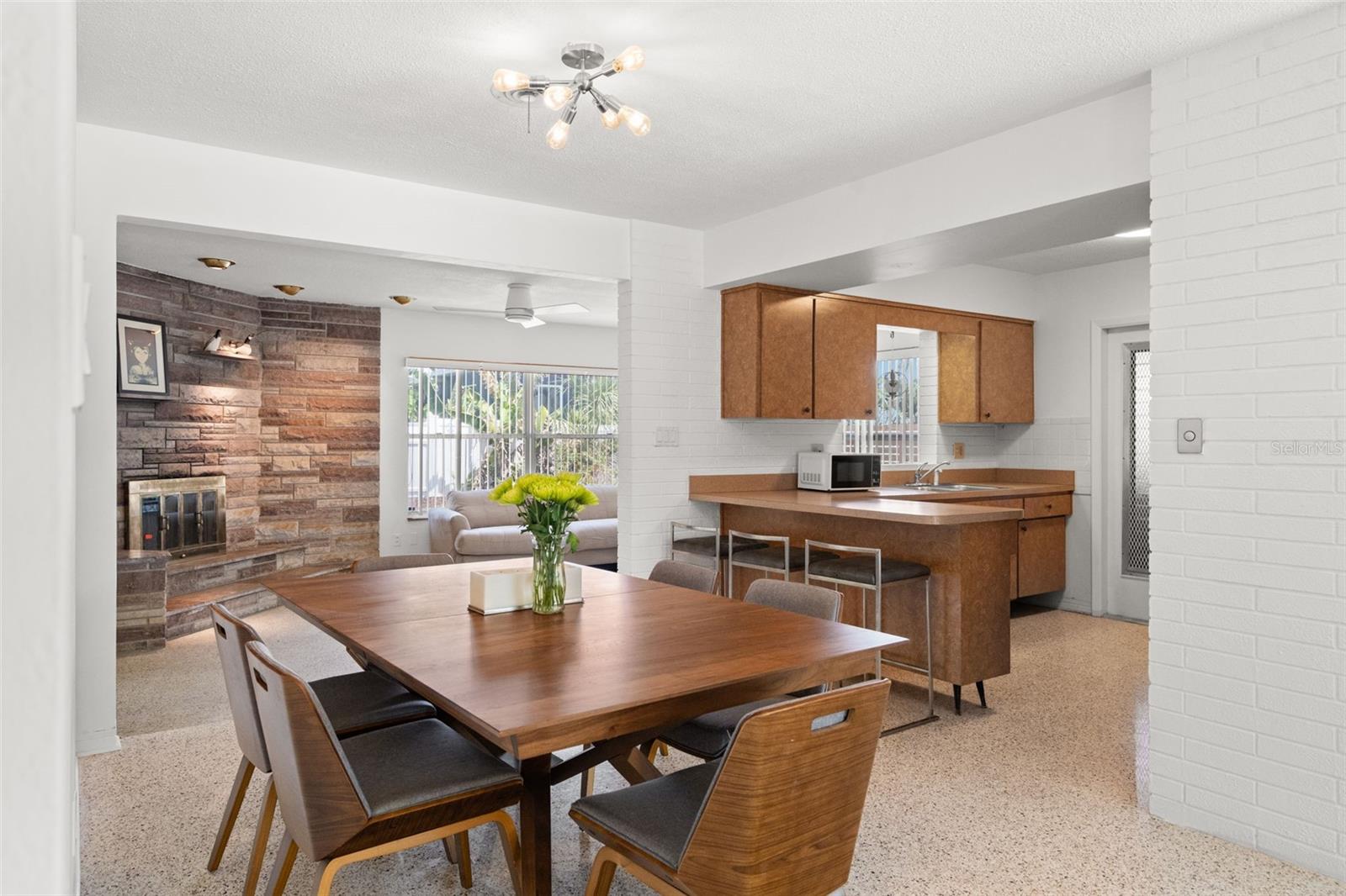 2671 W BAY ISLE DR SE — photo 13