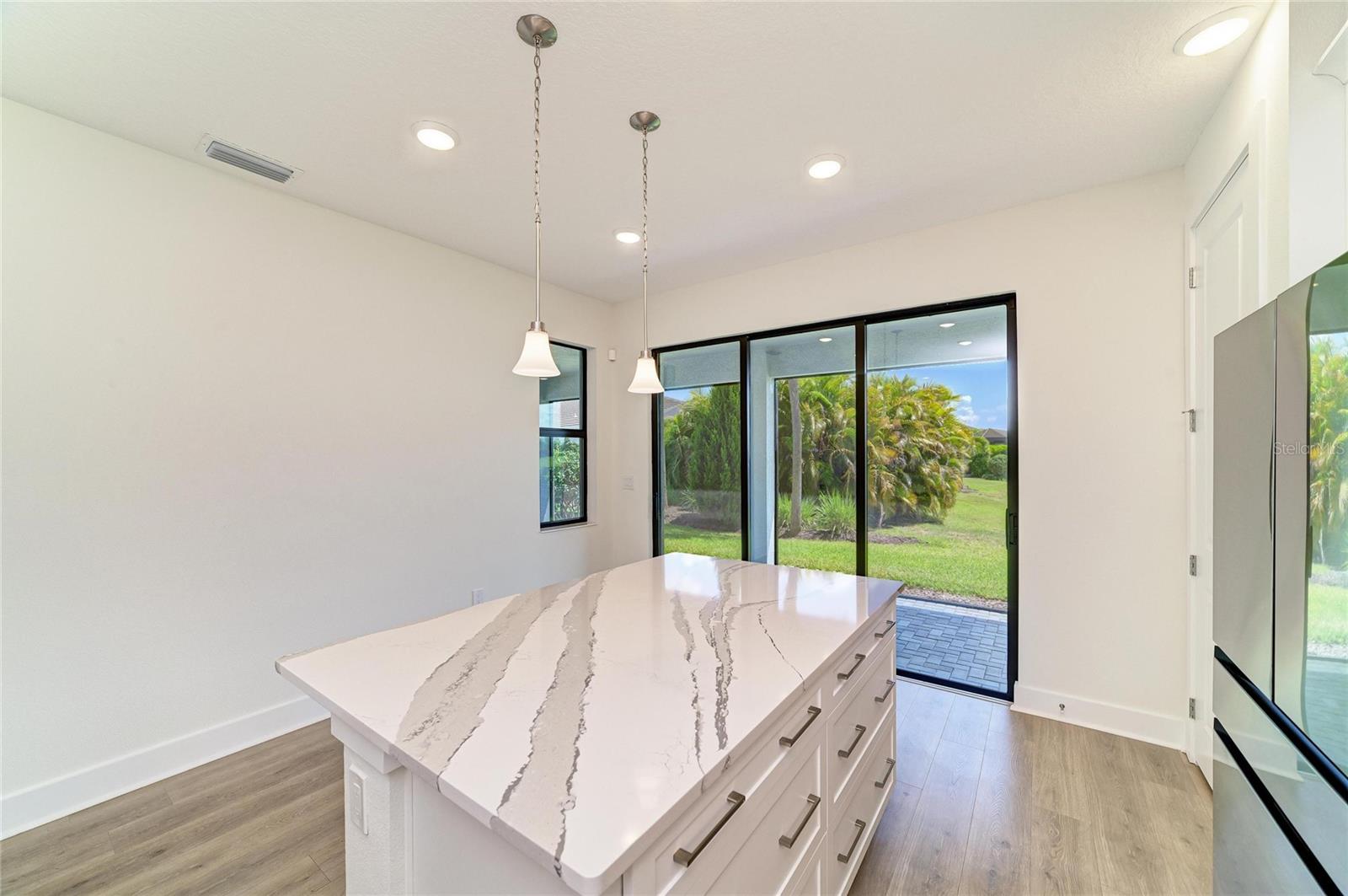 5290 BARNETT CIR — photo 5