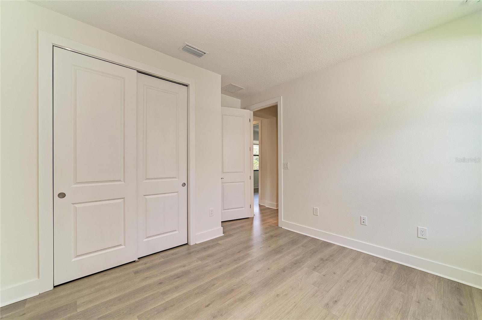 5290 BARNETT CIR — photo 15