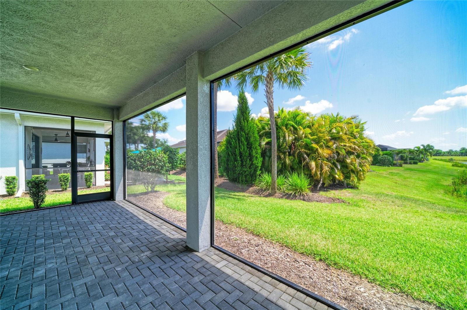 5290 BARNETT CIR — photo 17