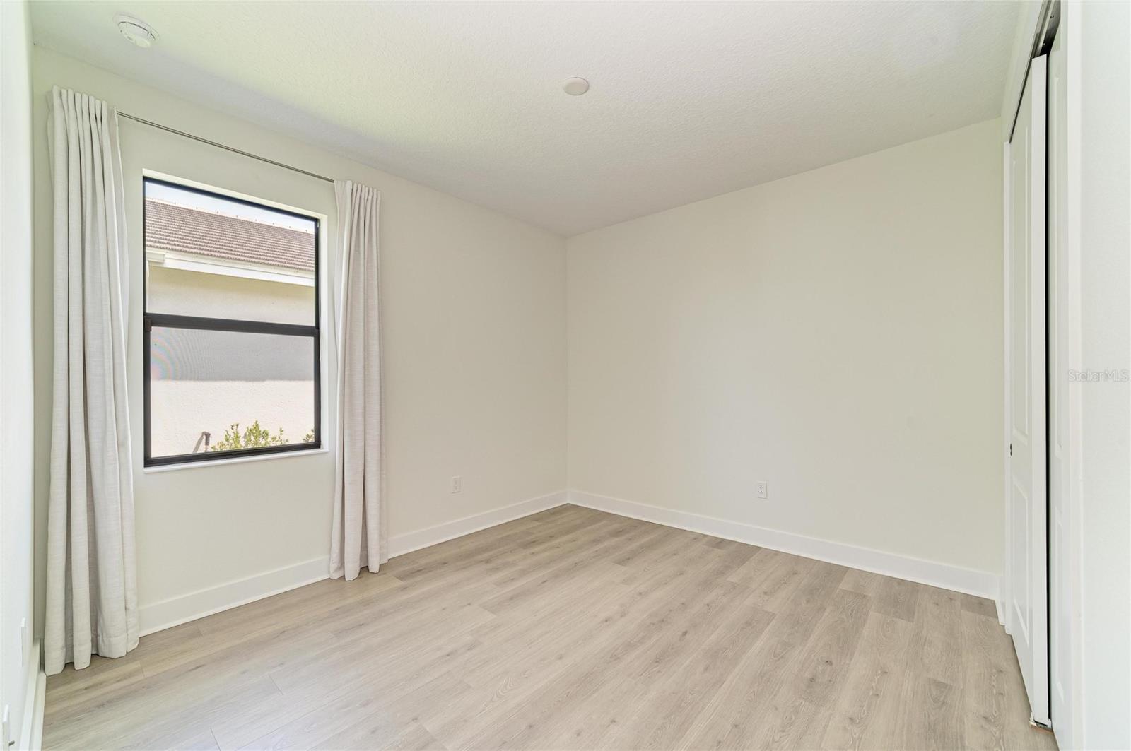 5290 BARNETT CIR — photo 14